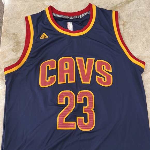 Lebron James Cavs Jersey - Picture 5 of 7
